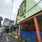 Balqies Homestay Syariah Makassar Mitra Reddoorz